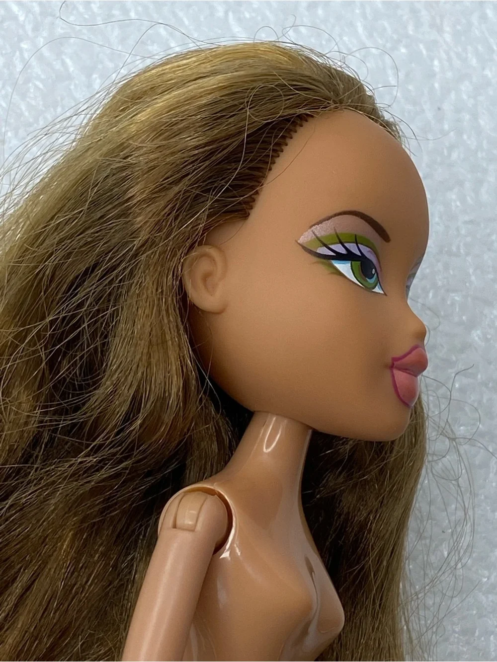 Bratz 2004 Funk Out Fianna Brown Hair Tan Skin Green Eyes Nude